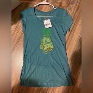 Caraloho shirt size small